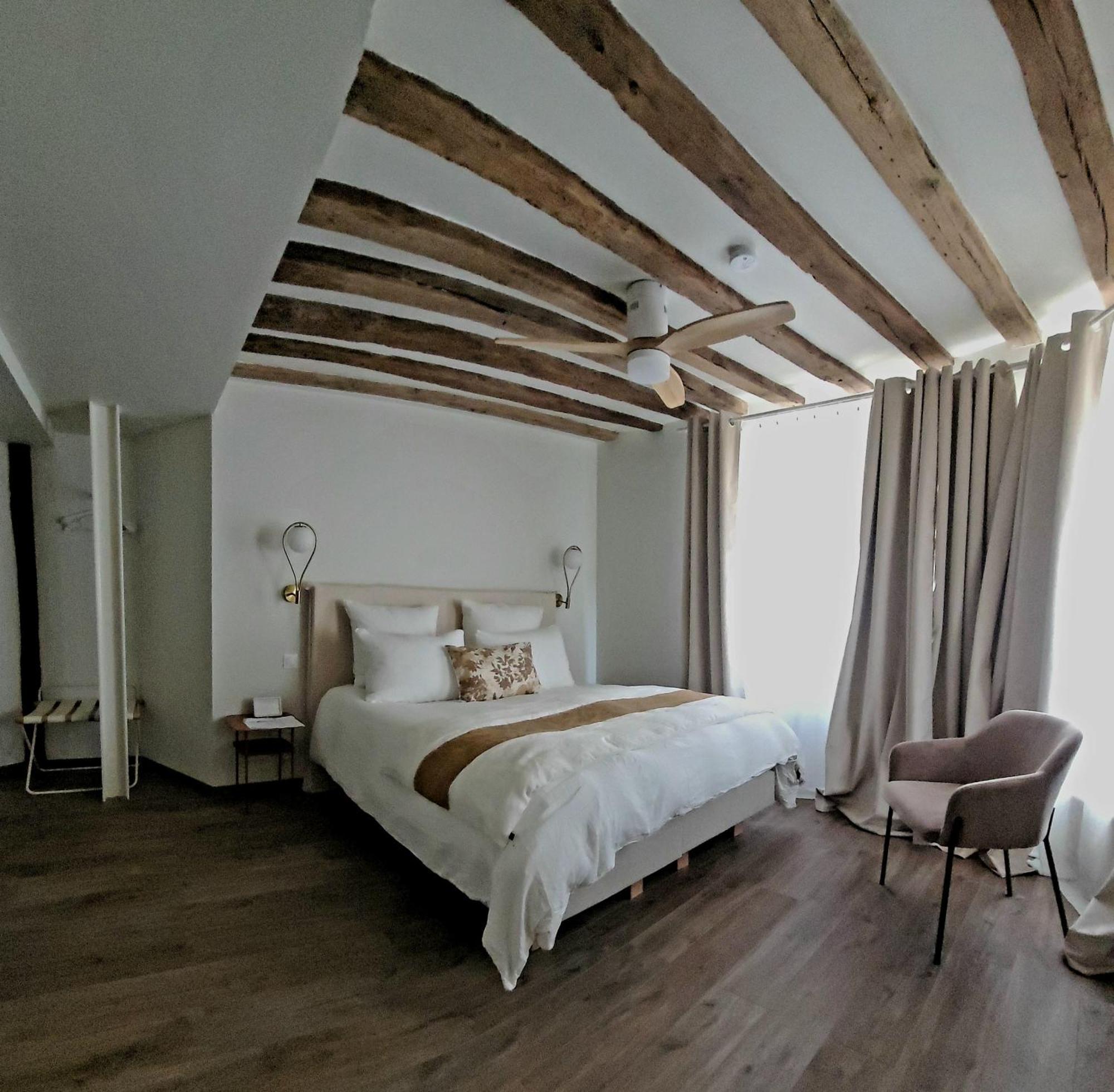 Tresors De Sens Bed and Breakfast Exteriör bild