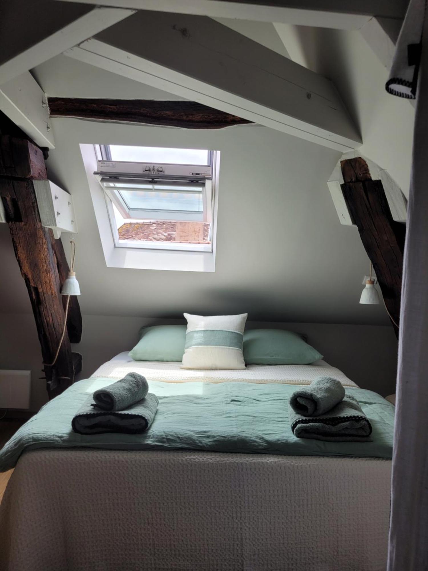 Tresors De Sens Bed and Breakfast Rum bild
